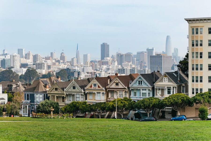 San Francisco: Movie Filming Locations Bus Tour - Family Films and Familiar Faces