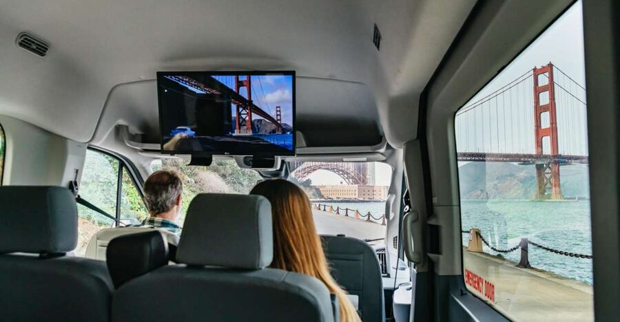 San Francisco: Movie Filming Locations Bus Tour - Matching Clips to the Streets