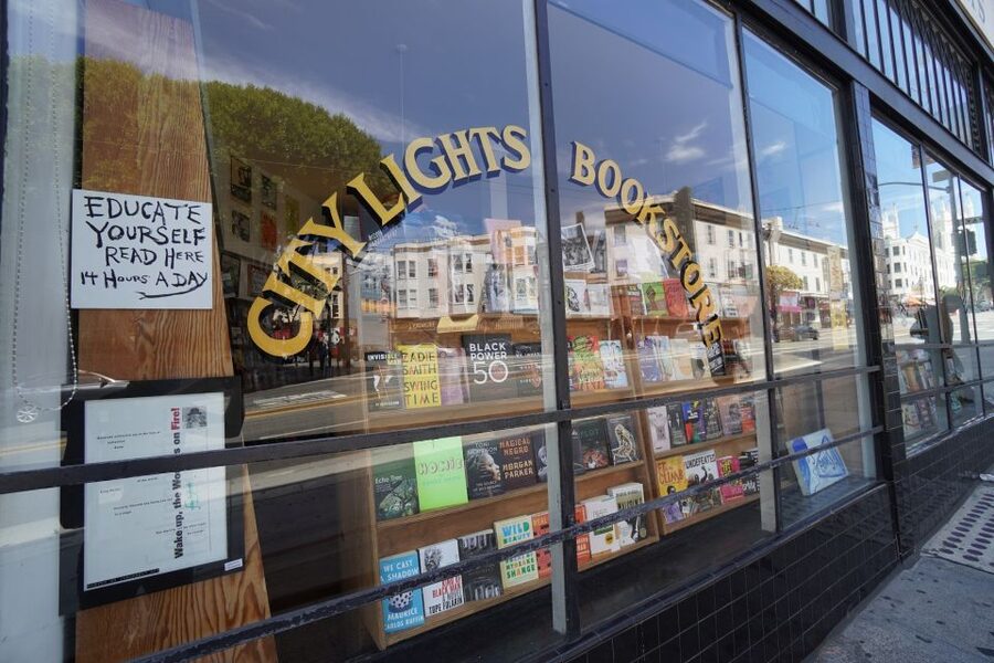 San Francisco: North Beach Food and History Walking Tour - Columbus Avenue and the story of North Beach