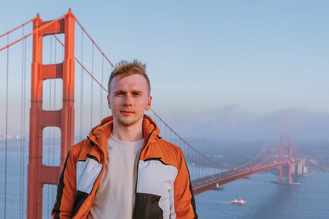 San Francisco: Professional photoshoot at Golden Gate Bridge - Meeting at the Golden Gate Bridge Welcome Center