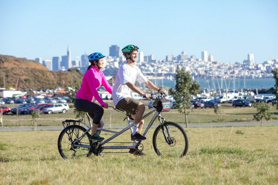 San Francisco Self-Guided Bike Rental - The downhill ride into Sausalito