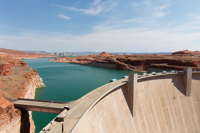San Francisco: Vegas, Sedona, Antelope, 7-Day Tour - Sedona arrives after the desert road