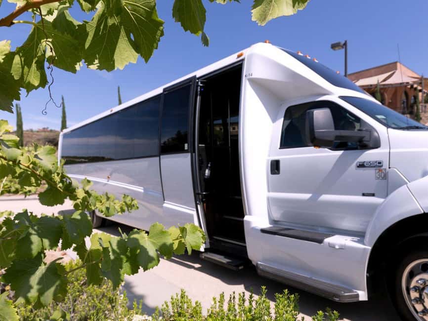 Temecula Valley 4-Hour Wine Tour with Tastings Included - Should you book the Grapeline tour?